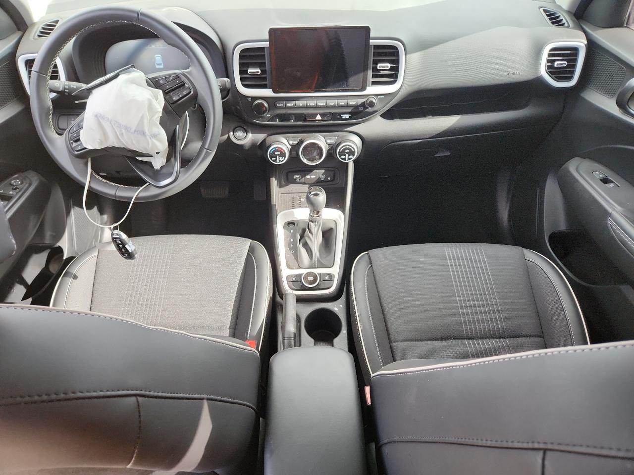 2025 Hyundai Venue Sel VIN: KMHRC8A33SU386880 Lot: 92077475