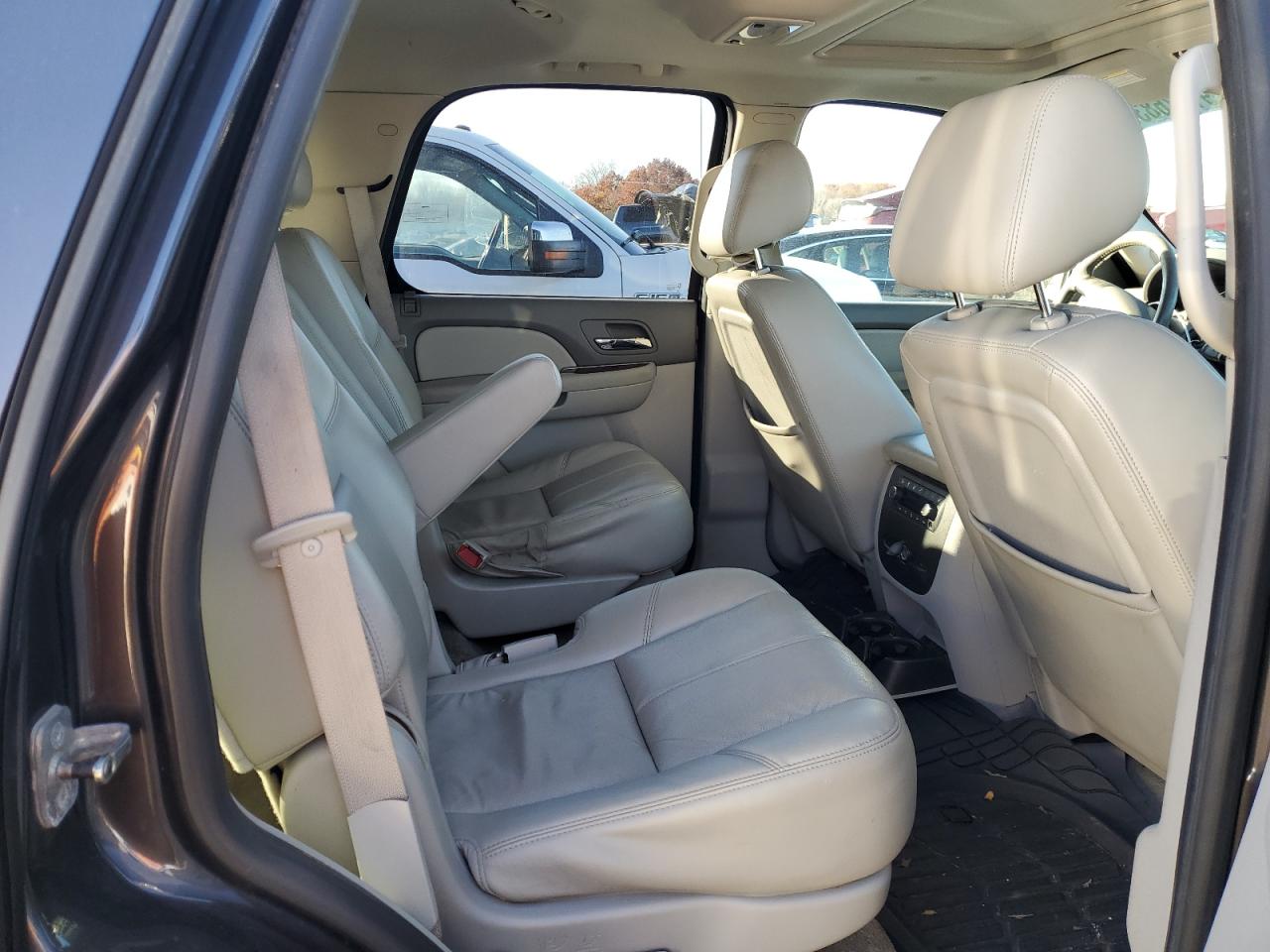 2010 Chevrolet Tahoe K1500 Lt VIN: 1GNUKBE06AR110345 Lot: 91976835