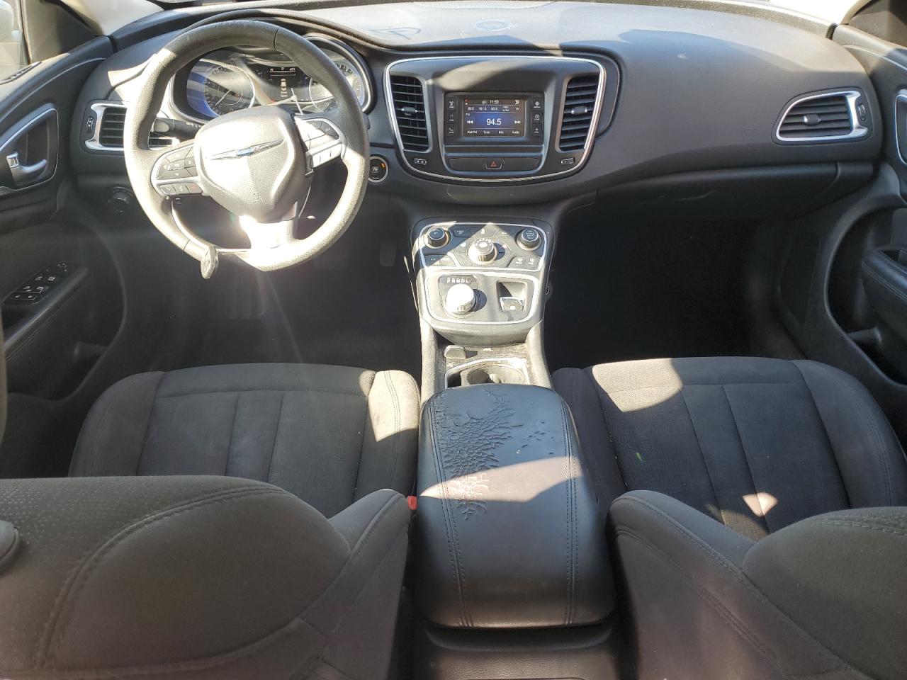 2015 Chrysler 200 Limited VIN: 1C3CCCABXFN702154 Lot: 82697925