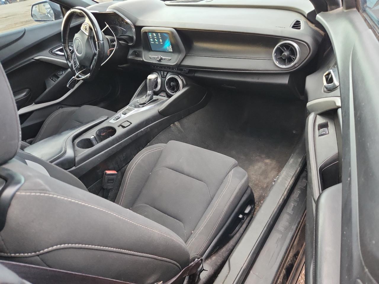 2017 Chevrolet Camaro Lt VIN: 1G1FB1RS8H0132006 Lot: 92111025