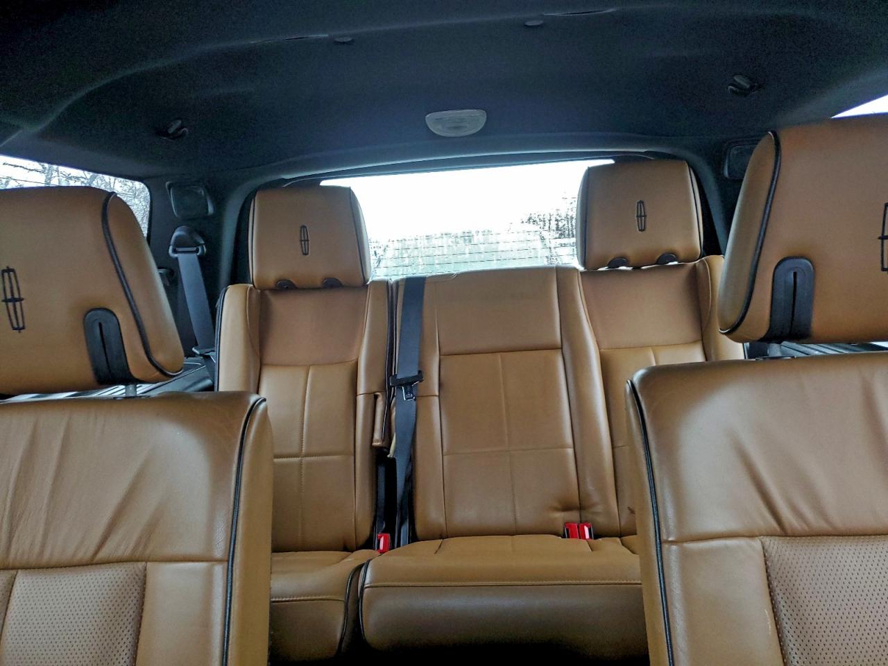 2011 Lincoln Navigator VIN: 5LMJJ2H5XBEJ04863 Lot: 93530645