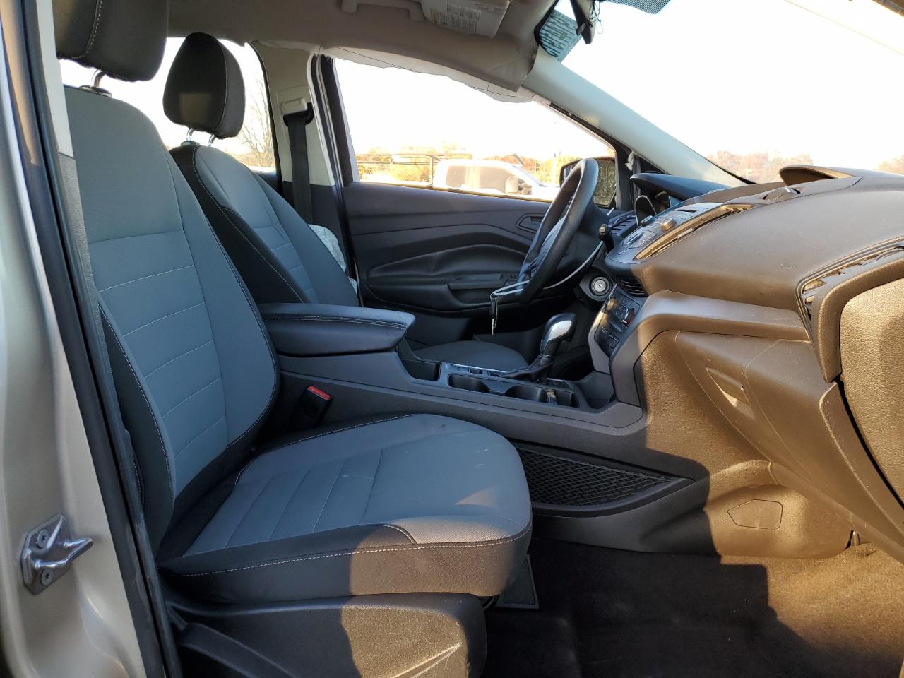 2017 Ford Escape S VIN: 1FMCU0F72HUD21107 Lot: 91441915