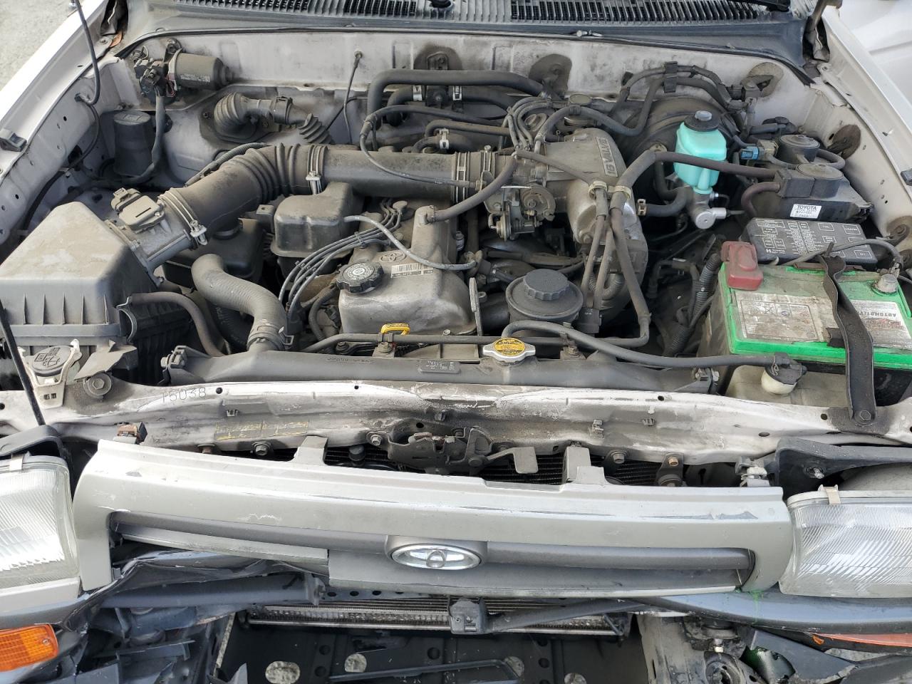 1998 Toyota 4Runner VIN: JT3GM84R2W0021102 Lot: 90917895