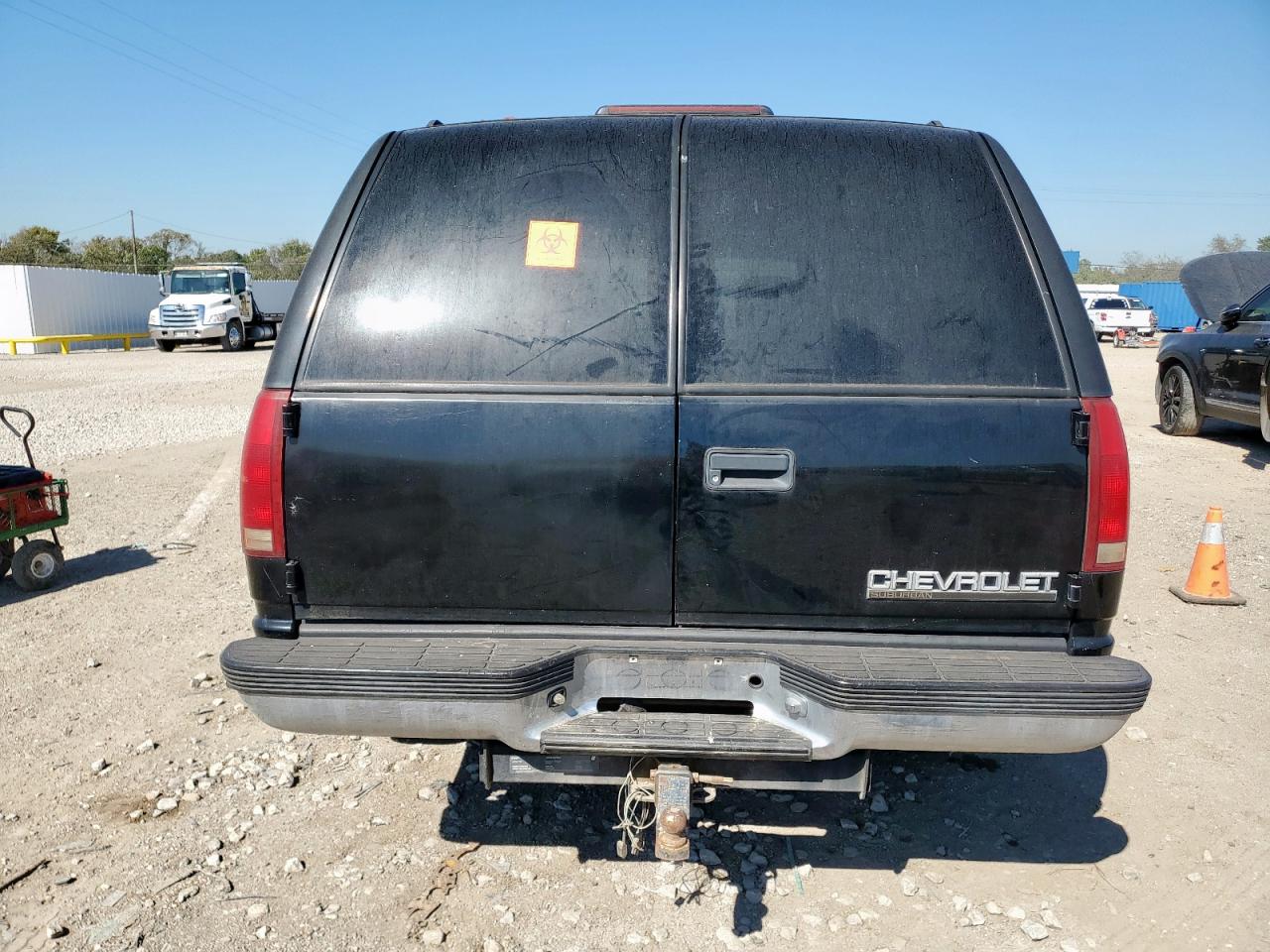 1999 Chevrolet Suburban K1500 VIN: 3GNFK16RXXG238855 Lot: 91122225