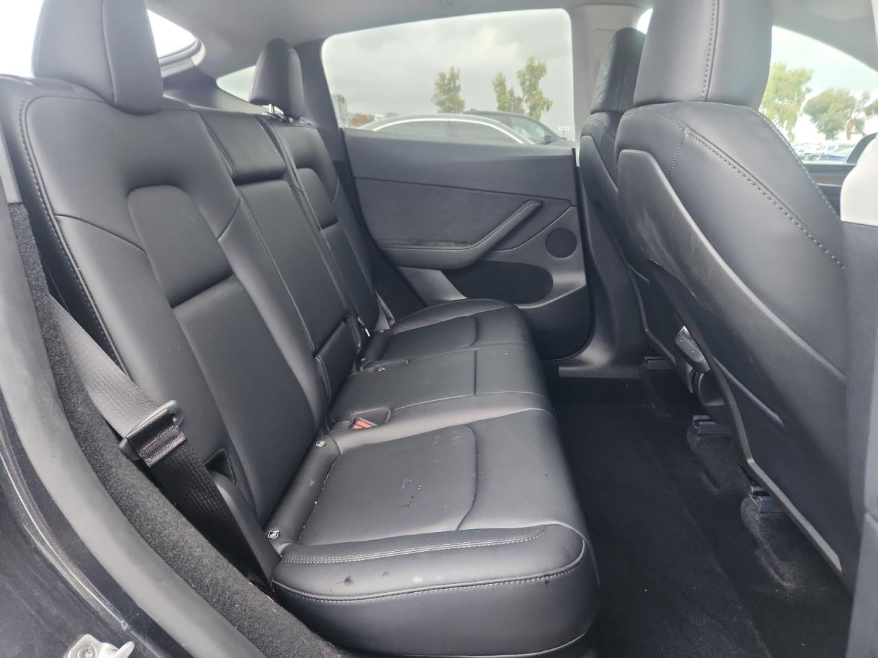 2024 Tesla Model Y VIN: 7SAYGDEE7RF054181 Lot: 93234715