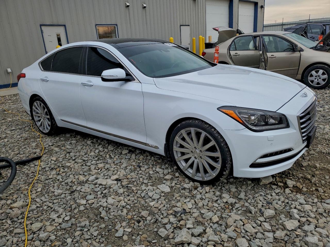 2015 Hyundai Genesis 3.8L VIN: KMHGN4JE0FU018433 Lot: 93482445
