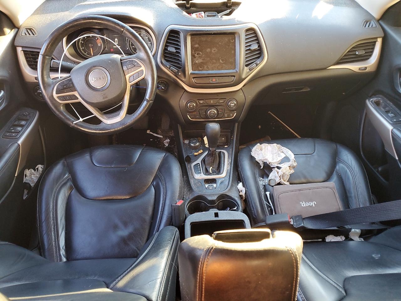 2017 Jeep Cherokee Latitude VIN: 1C4PJMCB5HW660298 Lot: 93682875