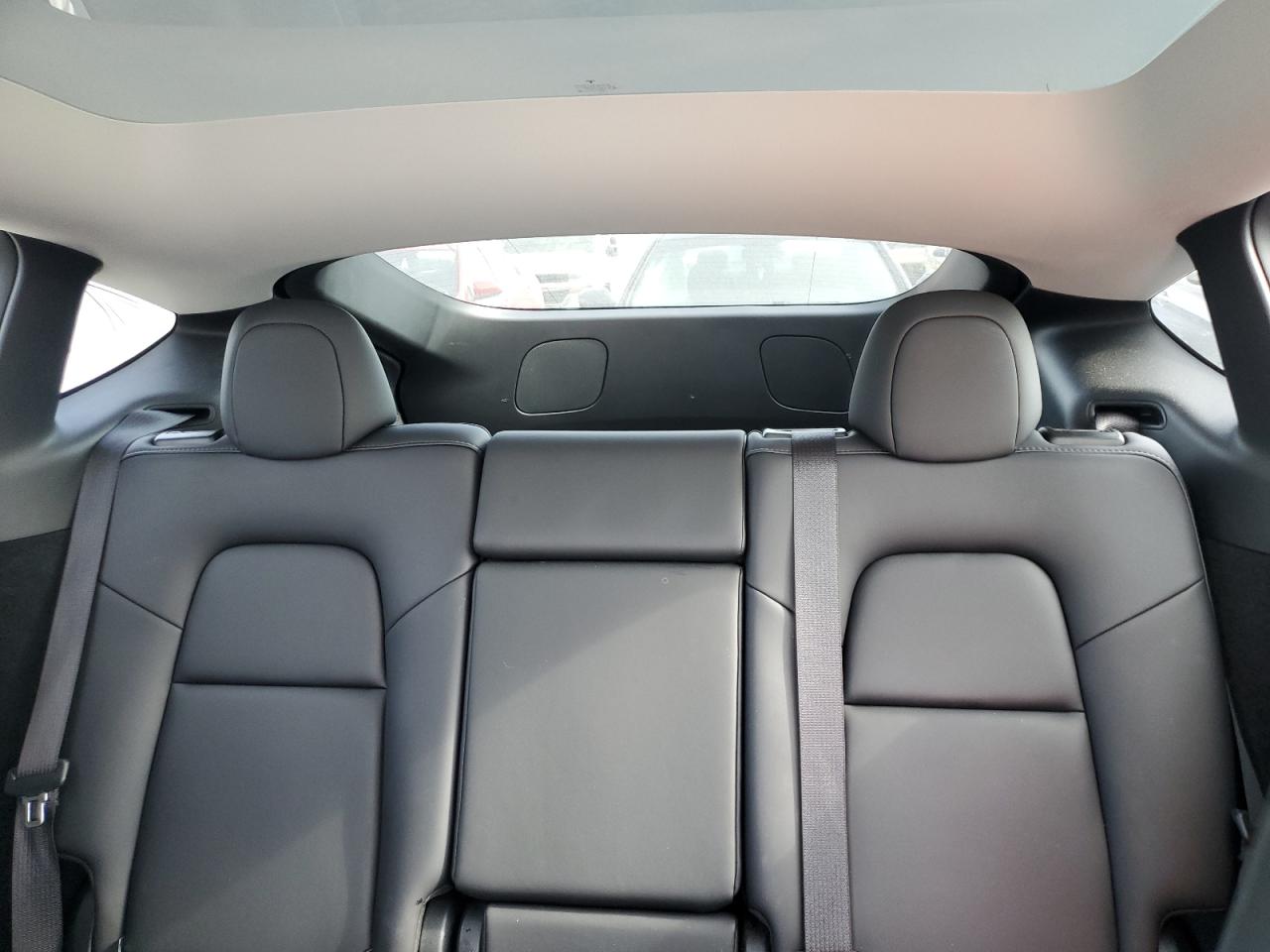 2025 Tesla Model Y VIN: 7SAYGDEF3SF311724 Lot: 93604395