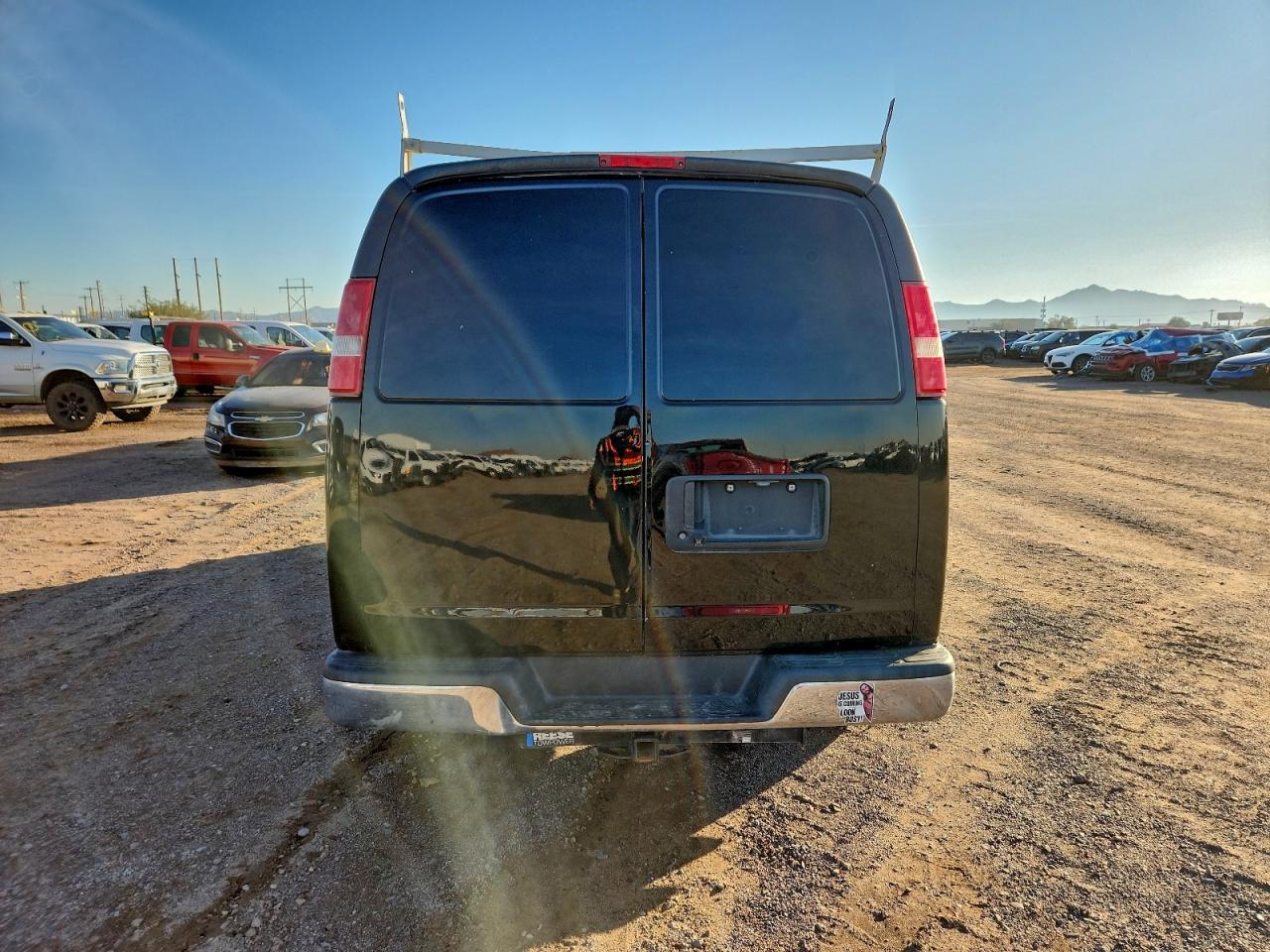 2017 Chevrolet Express G2500 VIN: 1GCWGAFF9H1163369 Lot: 94086035