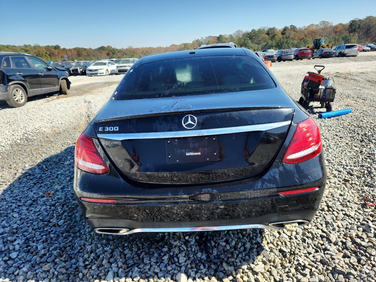 2019 Mercedes-Benz E 300 VIN: WDDZF4JB8KA587712 Lot: 92275585