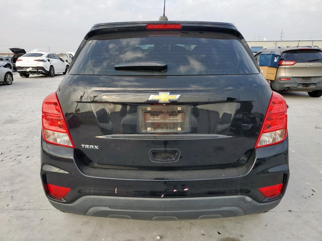 2018 Chevrolet Trax Ls VIN: 3GNCJKSB0JL239824 Lot: 92926615