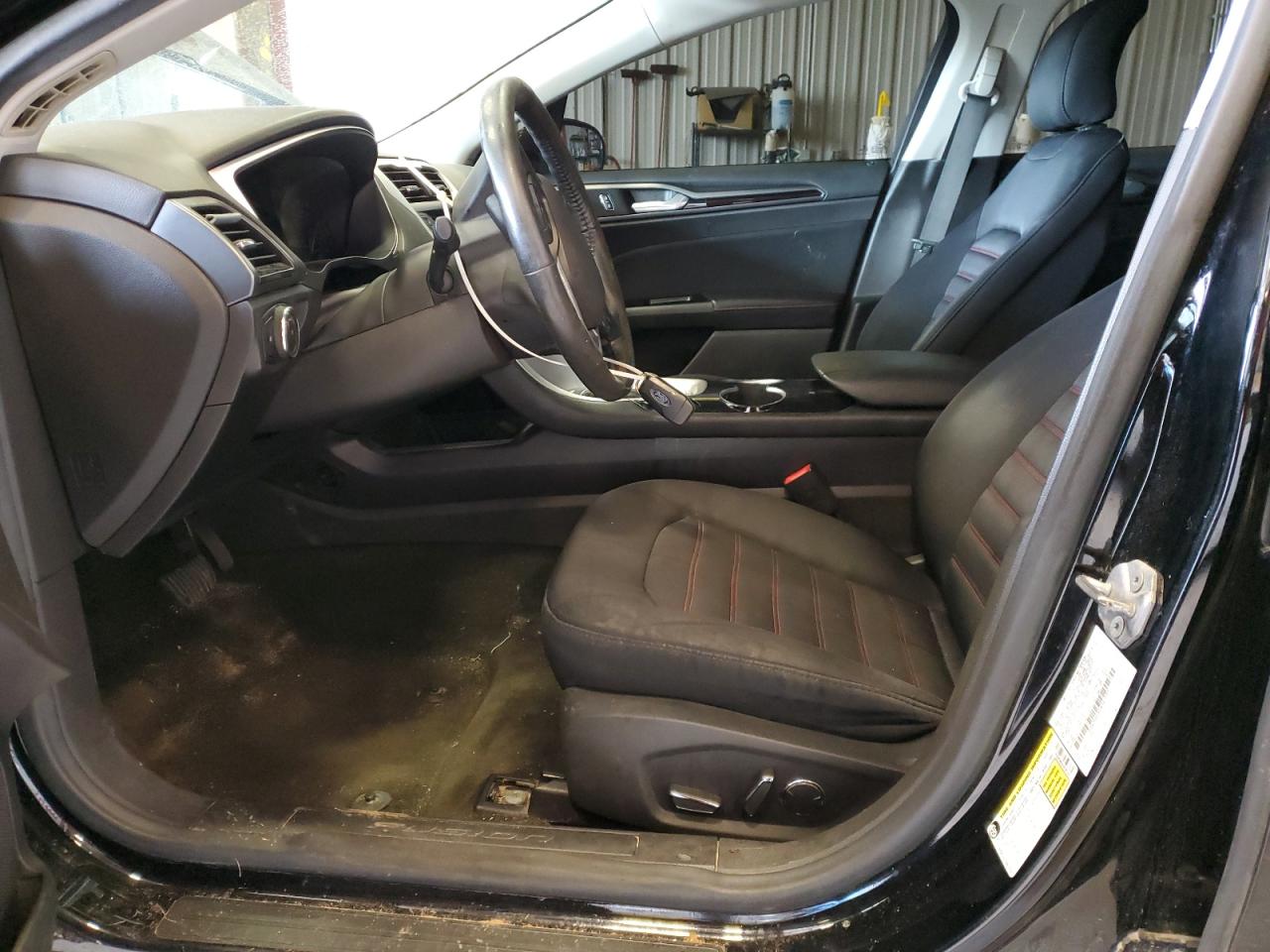 2016 Ford Fusion Se VIN: 3FA6P0HDXGR361037 Lot: 92032675