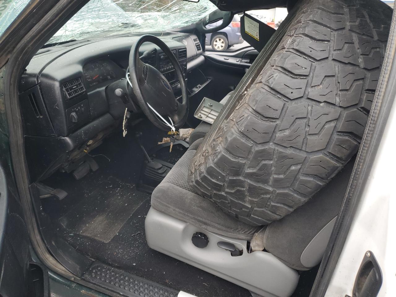 2003 Ford F250 Super Duty VIN: 1FTNX21P53EC39561 Lot: 92531205