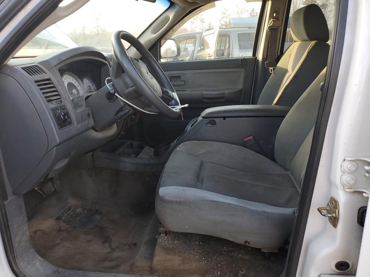 2005 Dodge Dakota Quad Slt VIN: 1D3HW48N25S232157 Lot: 93687585