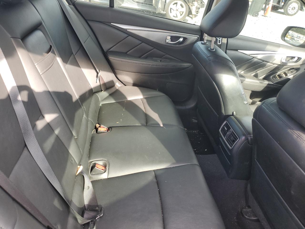 2014 Infiniti Q50 Base VIN: JN1BV7AP4EM675156 Lot: 92715295