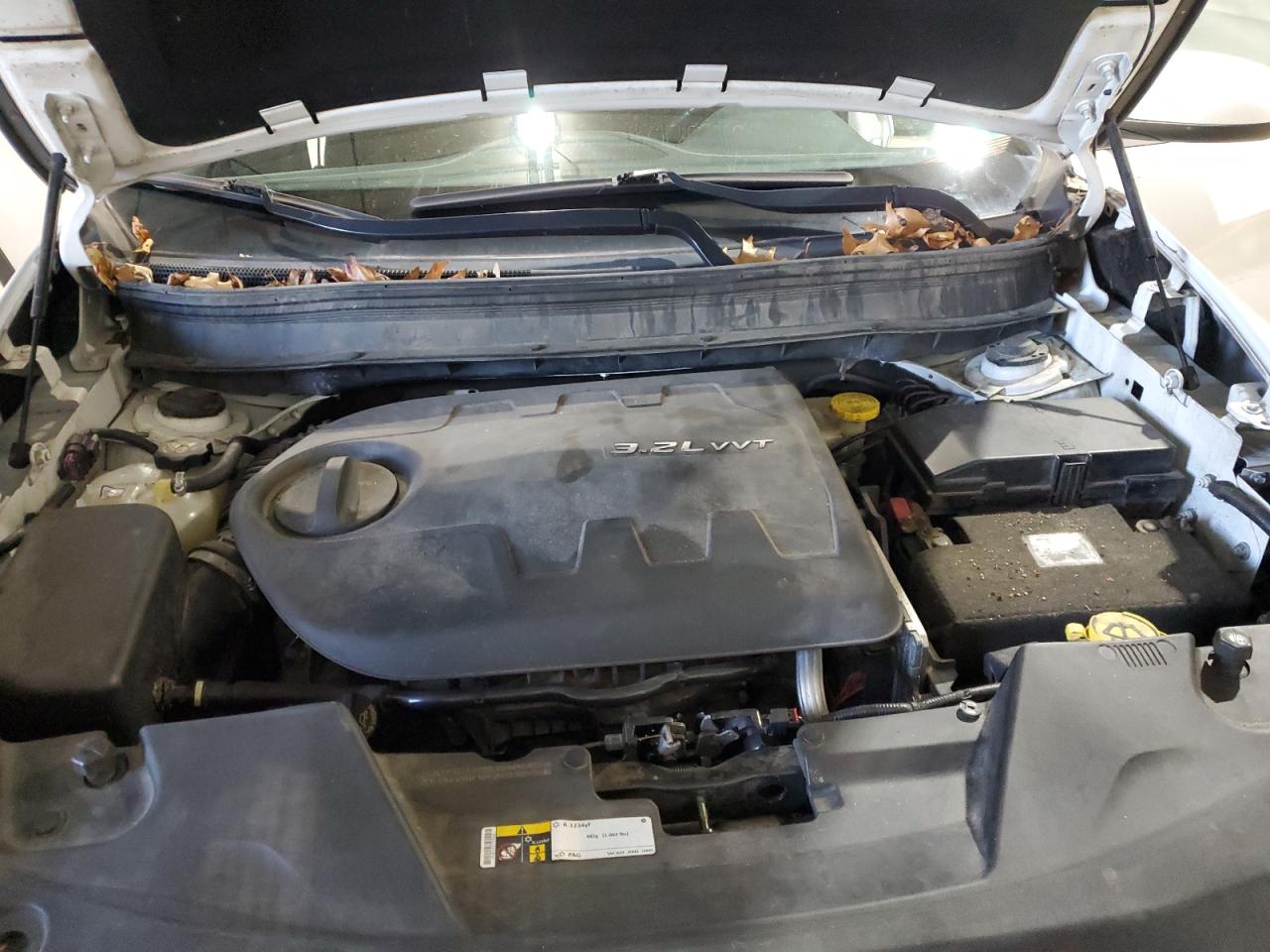 2014 Jeep Cherokee Latitude VIN: 1C4PJMCS6EW228010 Lot: 92225715