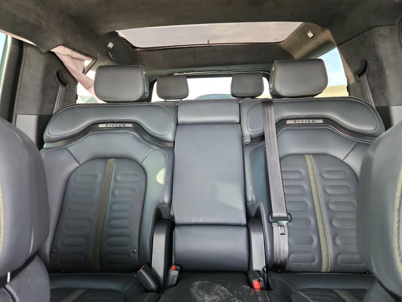 2024 Rivian R1S Adventure VIN: 7PDSGBBA0RN037077 Lot: 90658325