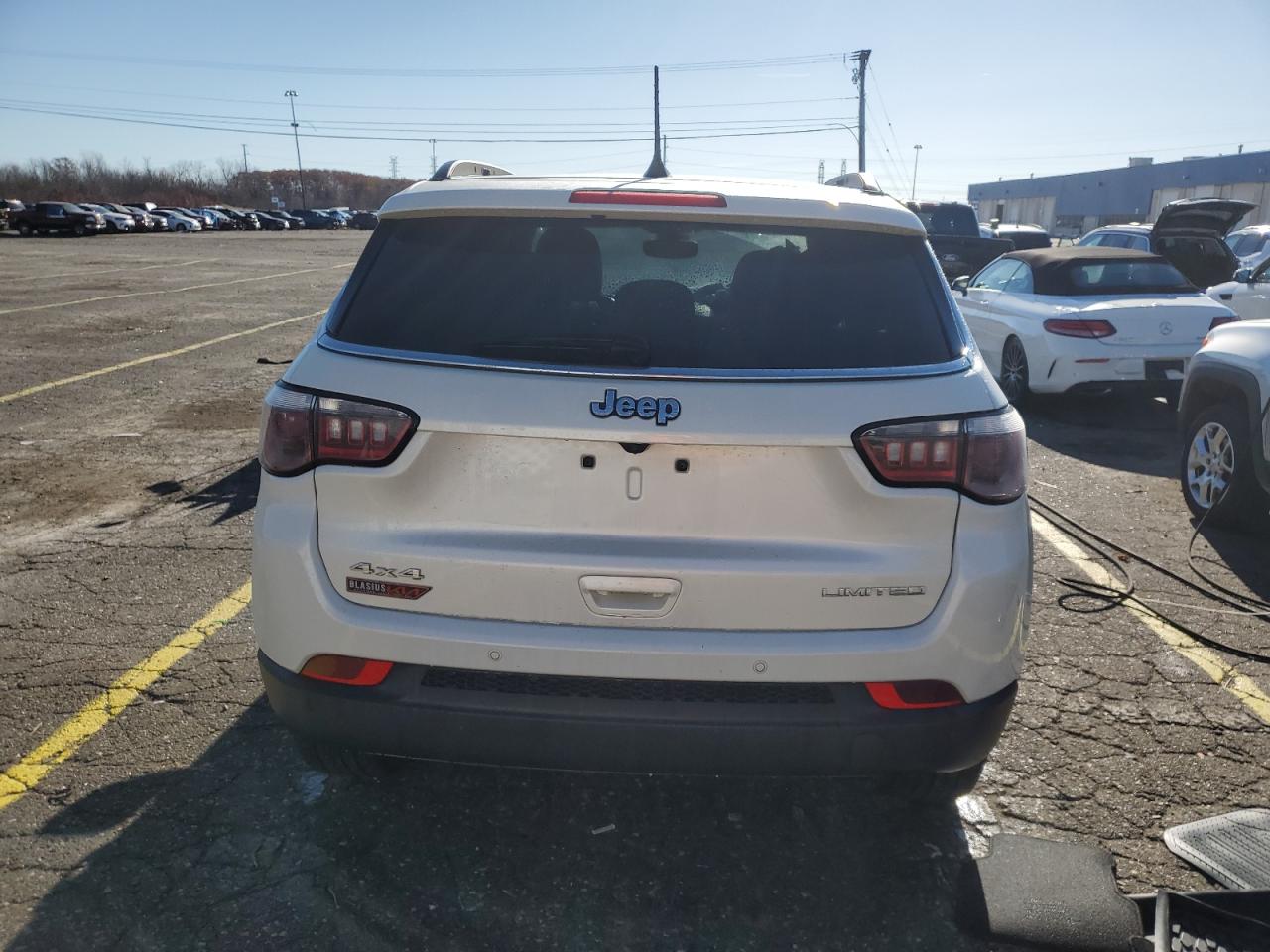 2017 Jeep Compass Limited VIN: 3C4NJDCB5HT642087 Lot: 92360405