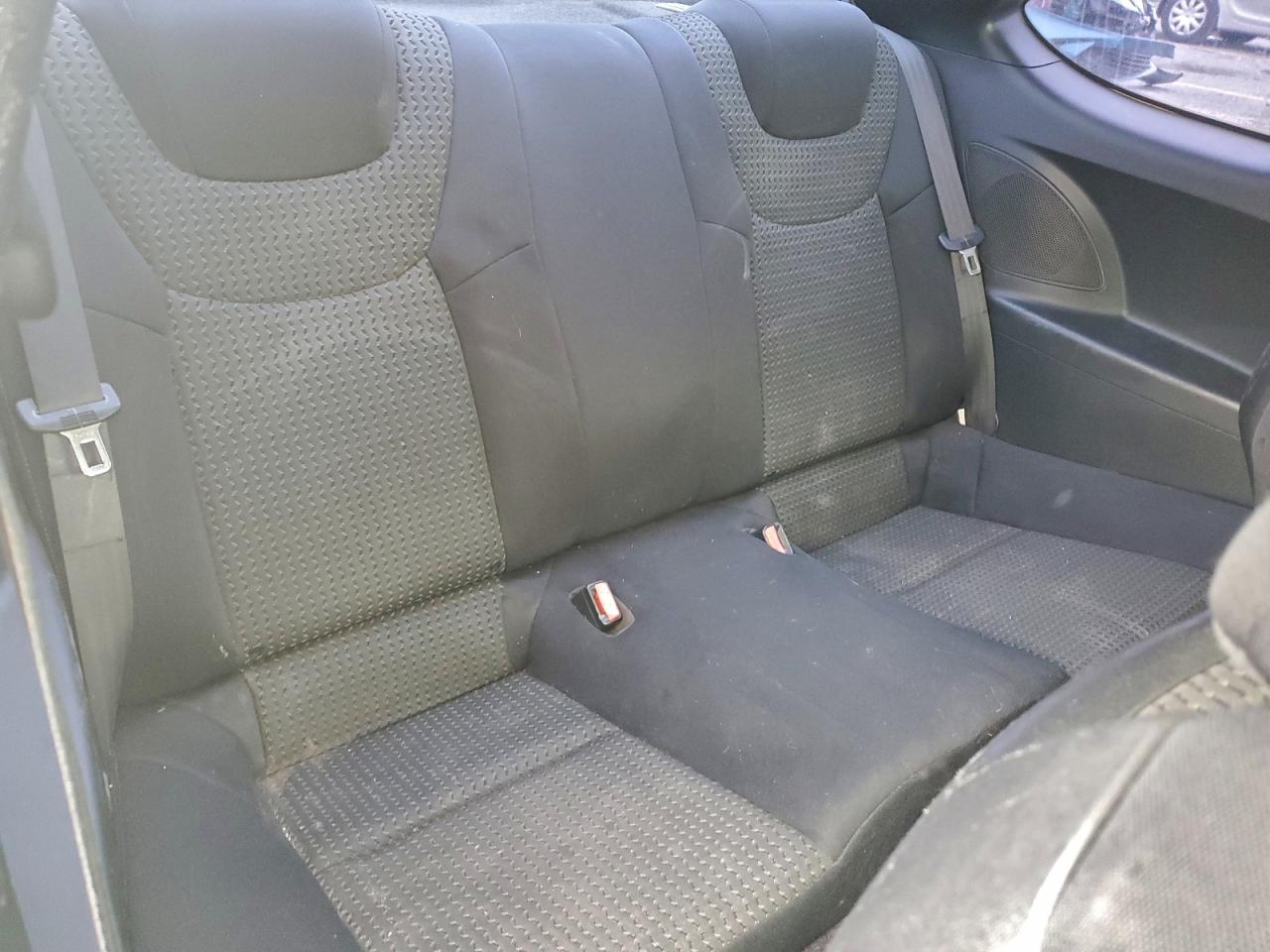 2010 Hyundai Genesis Coupe 2.0T VIN: KMHHT6KD8AU039258 Lot: 93778375