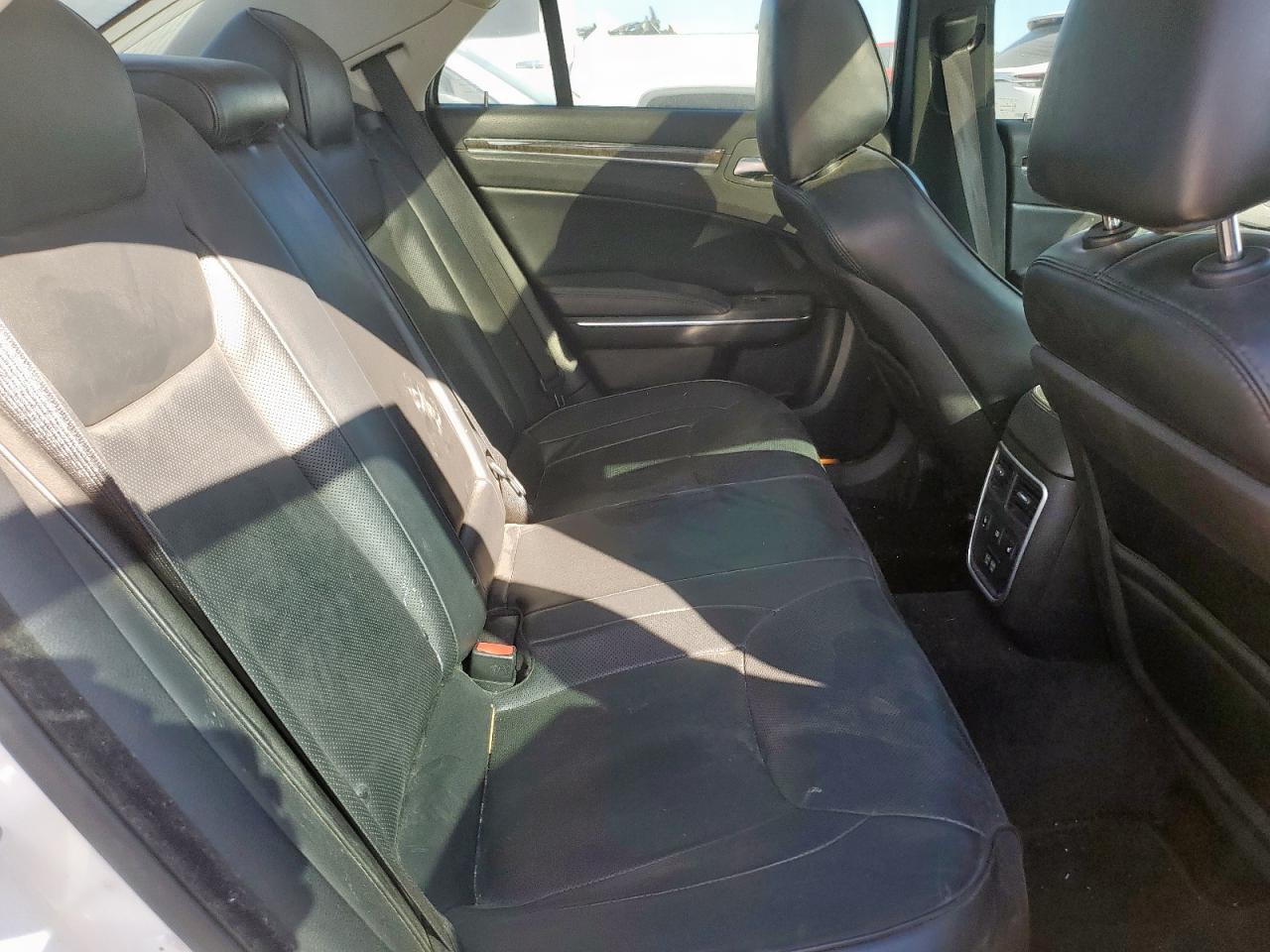 2016 Chrysler 300C VIN: 2C3CCAEG3GH156513 Lot: 92685925