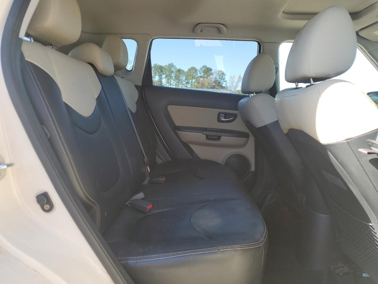 2013 Kia Soul + VIN: KNDJT2A66D7764457 Lot: 92404475