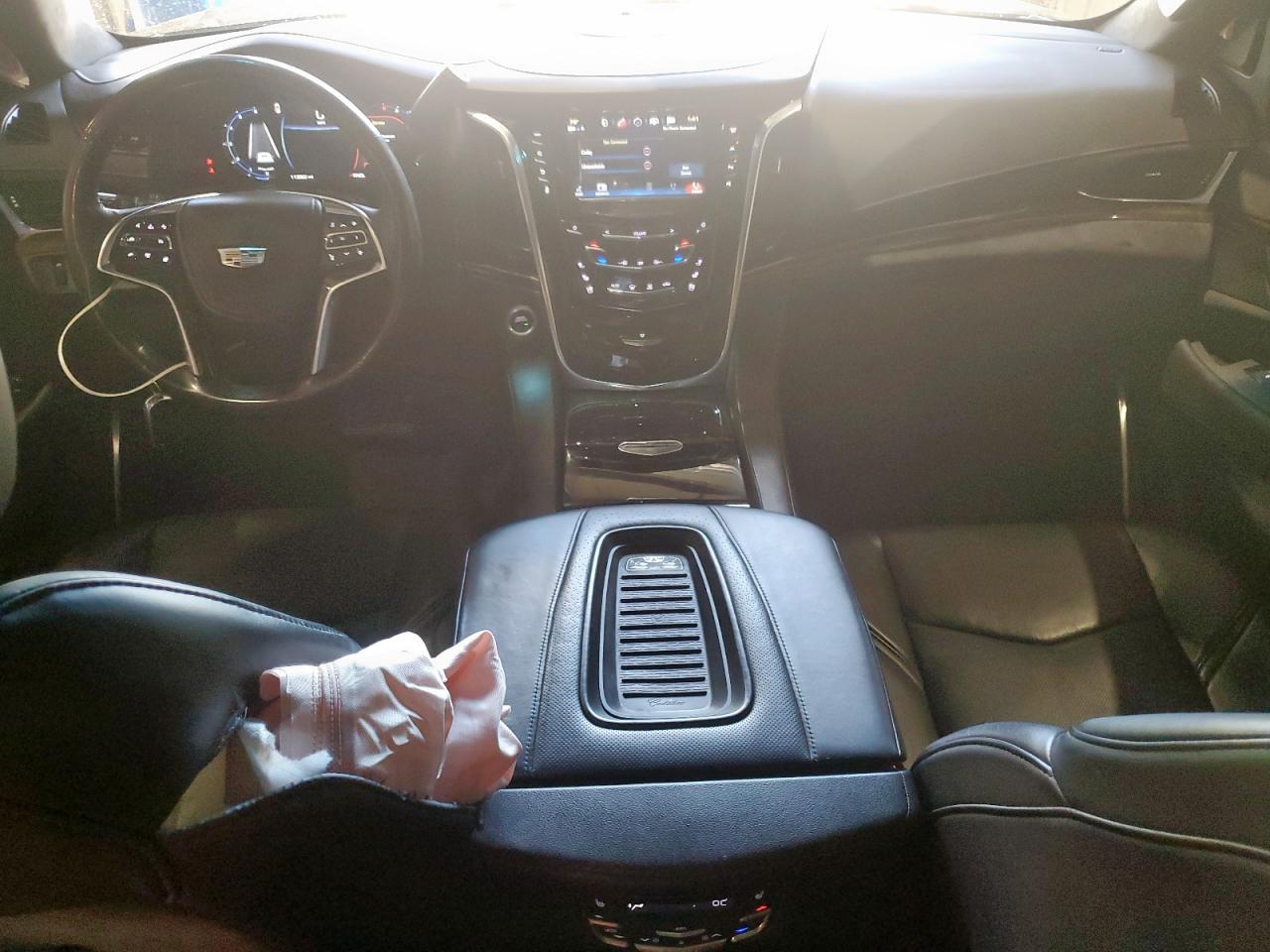 2018 Cadillac Escalade Esv Platinum VIN: 1GYS4KKJ5JR368051 Lot: 91617575