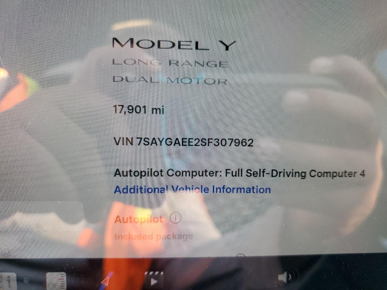 2025 Tesla Model Y VIN: 7SAYGAEE2SF307962 Lot: 92039285