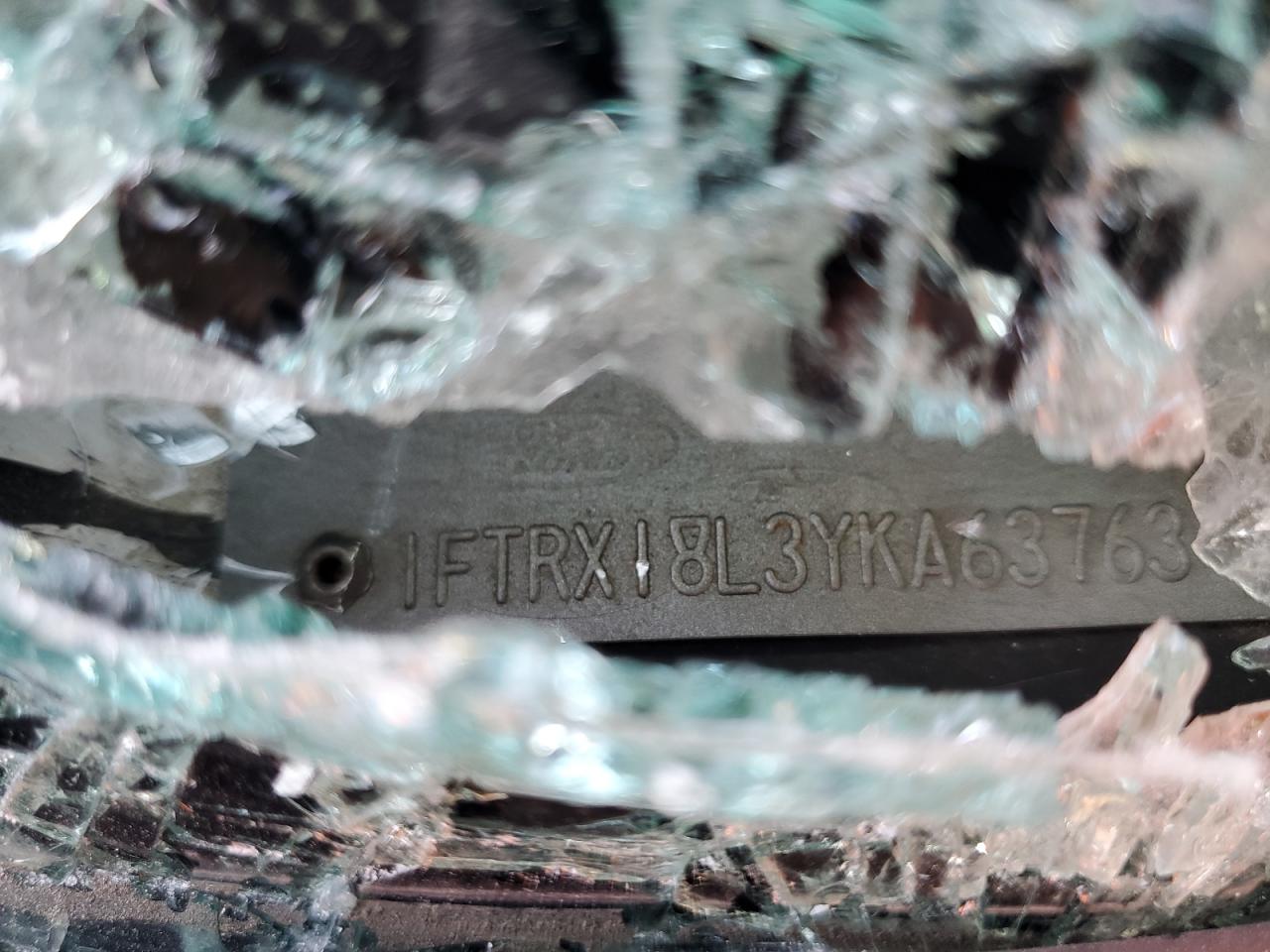 2000 Ford F150 VIN: 1FTRX18L3YKA63763 Lot: 91619515