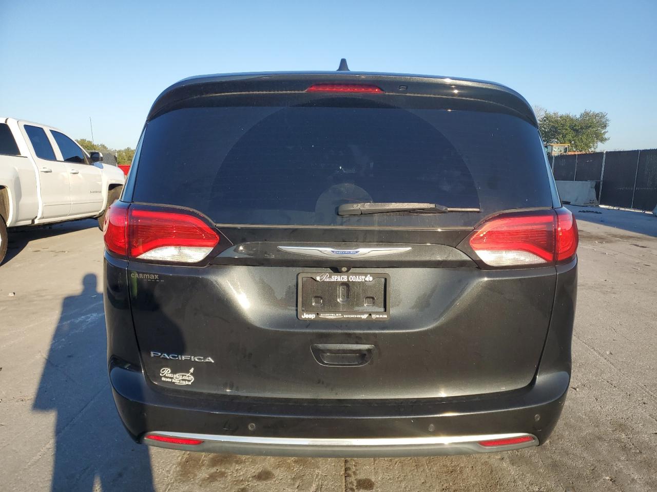 2018 Chrysler Pacifica Touring L Plus VIN: 2C4RC1EG2JR182320 Lot: 90829895