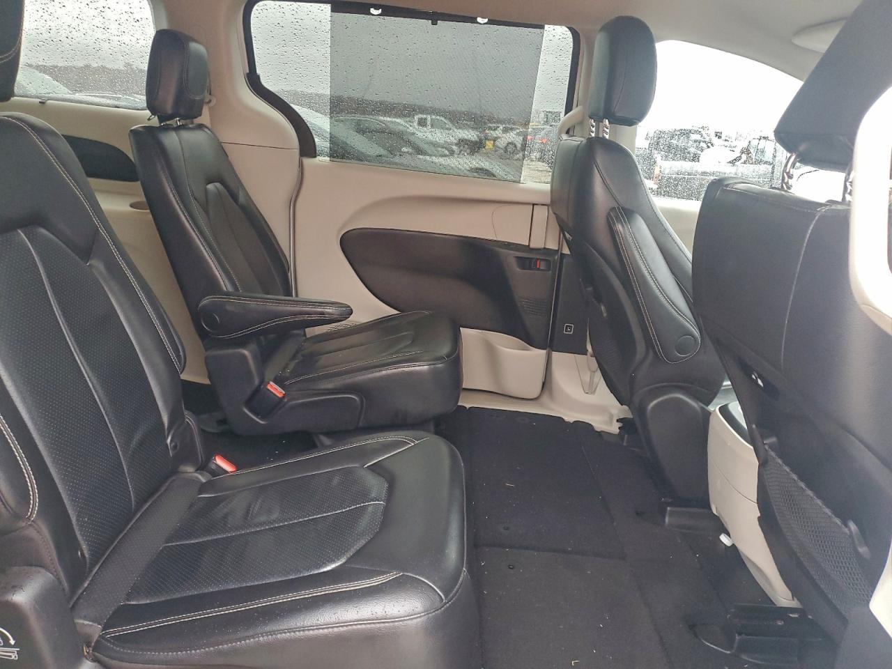 2022 Chrysler Pacifica Touring L VIN: 2C4RC1BG2NR215245 Lot: 93933105