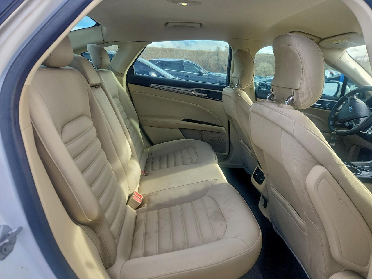 2014 Ford Fusion Se VIN: 1FA6P0H7XE5353143 Lot: 93917675