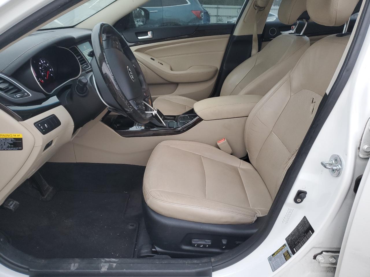 2015 Kia Cadenza Premium VIN: KNALN4D76F5173110 Lot: 92395965