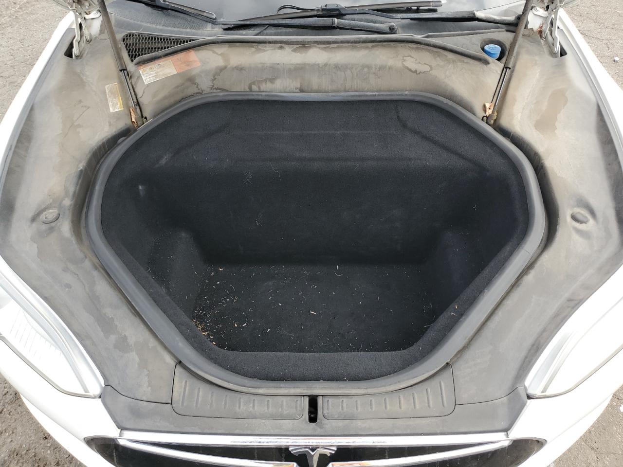 2015 Tesla Model S 70D VIN: 5YJSA1S28FF088199 Lot: 90749205