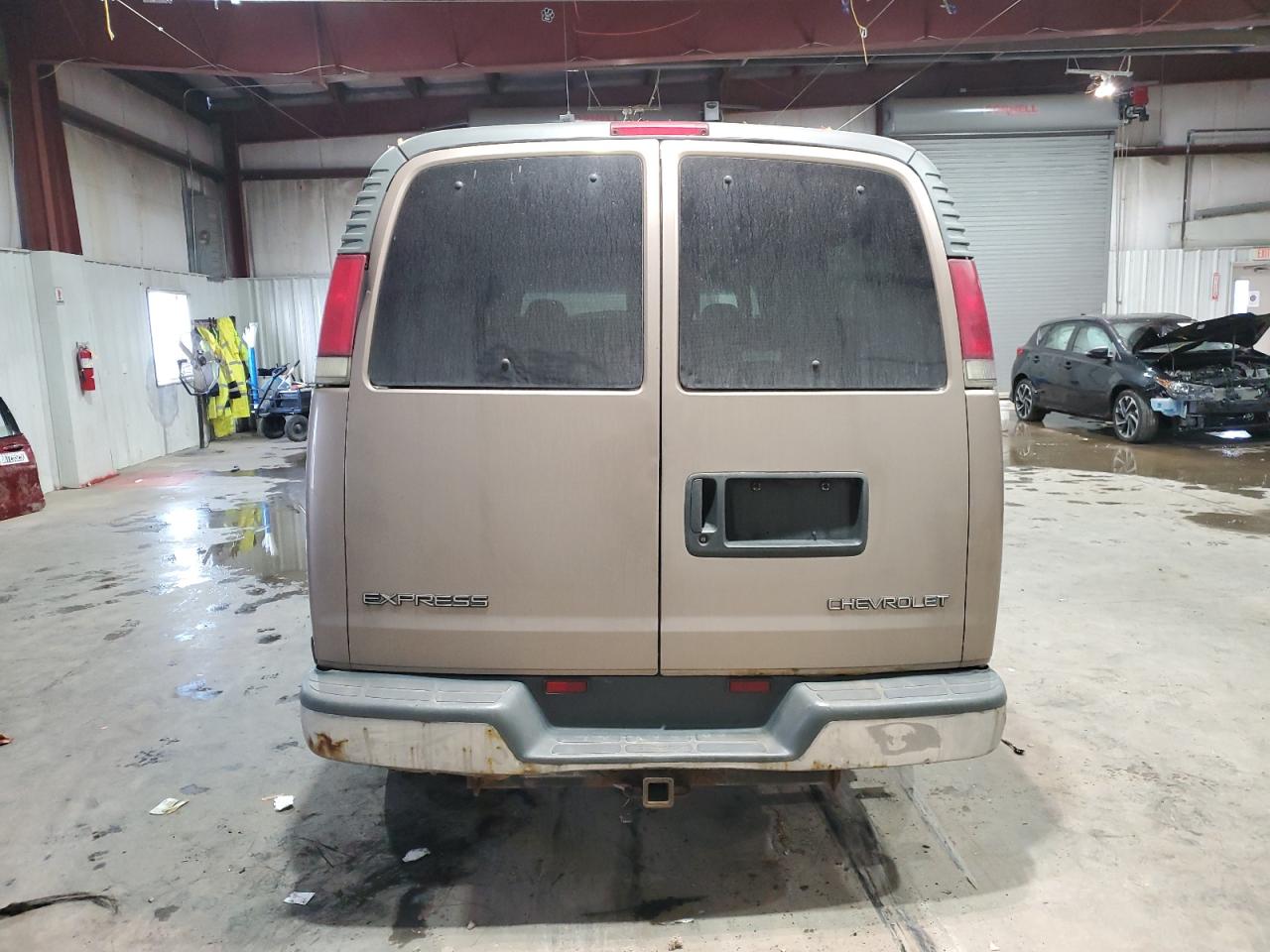 2000 Chevrolet Express G3500 VIN: 1GAHG39R0Y1253965 Lot: 93554085