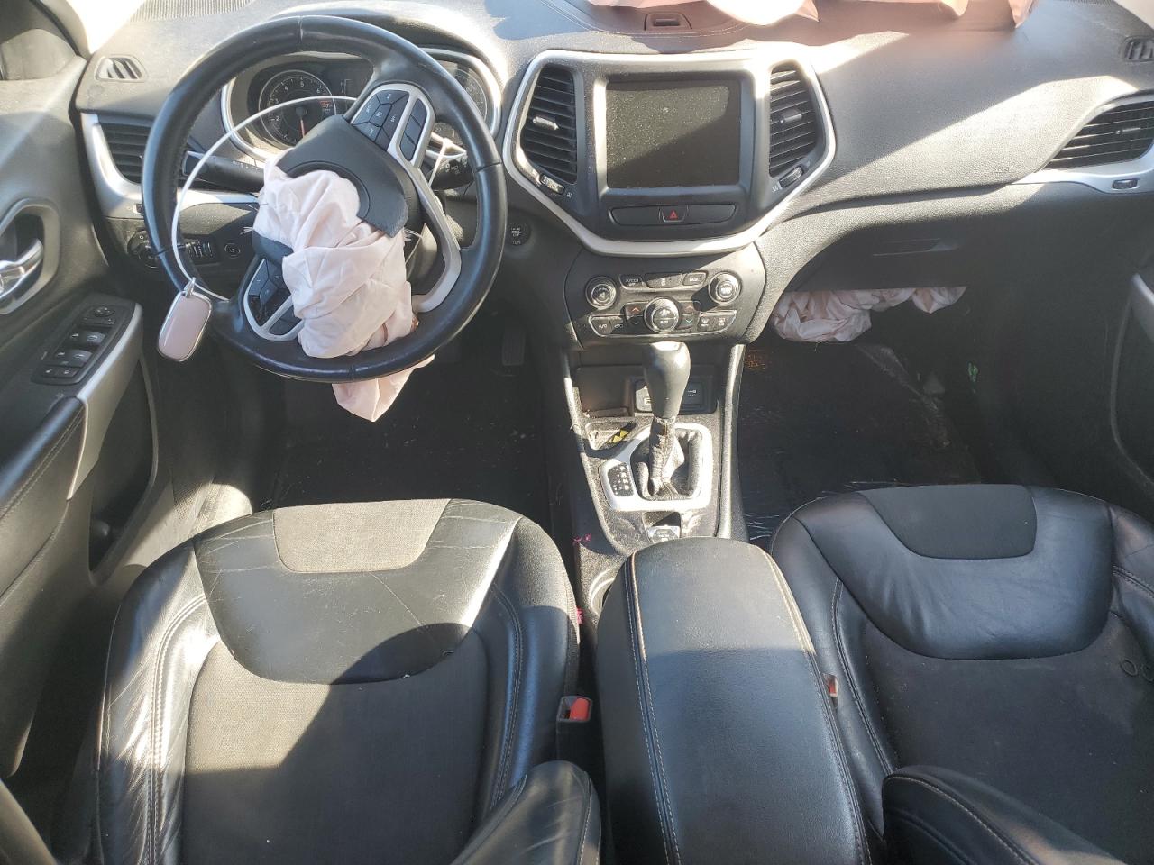 2018 Jeep Cherokee Latitude Plus VIN: 1C4PJLLB2JD504005 Lot: 91241325