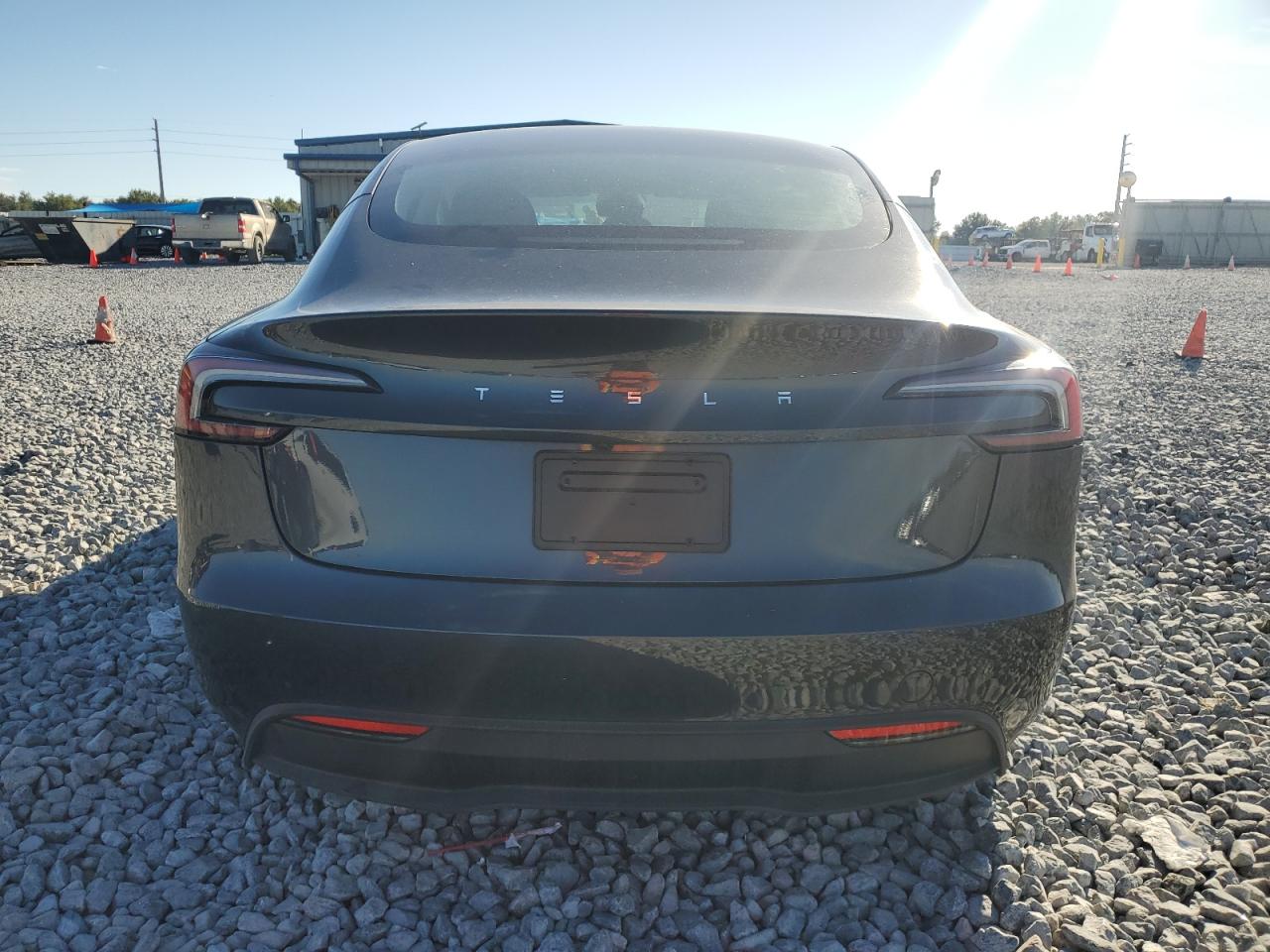 2025 Tesla Model 3 VIN: 5YJ3E1EA0SF015625 Lot: 90691595