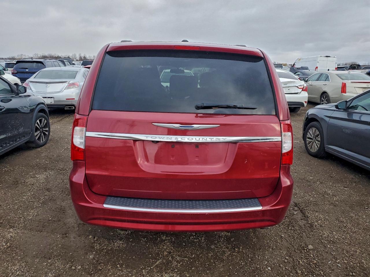 2015 Chrysler Town & Country Lx VIN: 2C4RC1AG9FR677918 Lot: 93856065