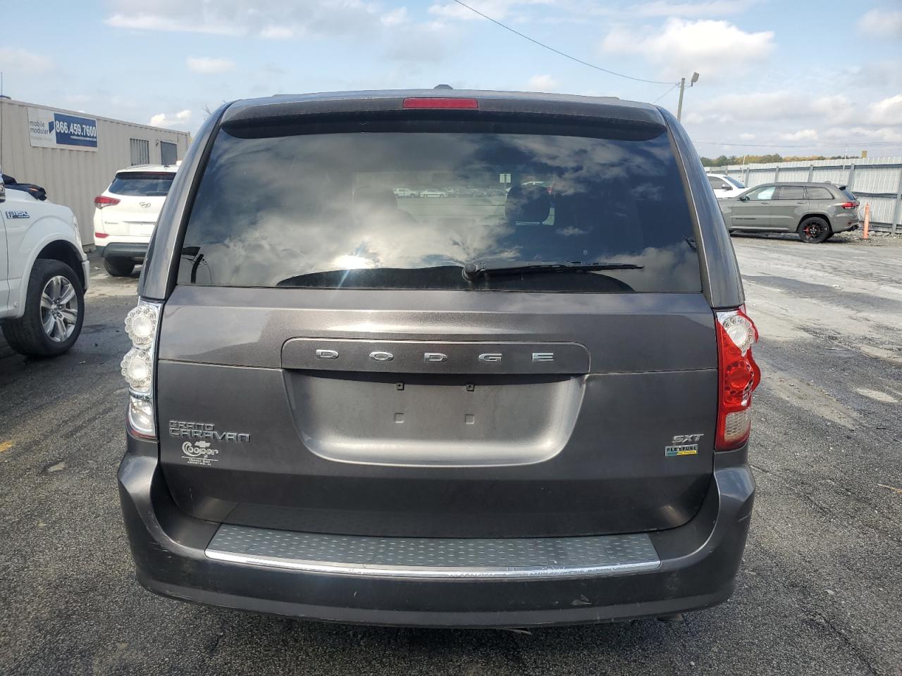 2017 Dodge Grand Caravan Sxt VIN: 2C4RDGCG4HR545536 Lot: 92225205