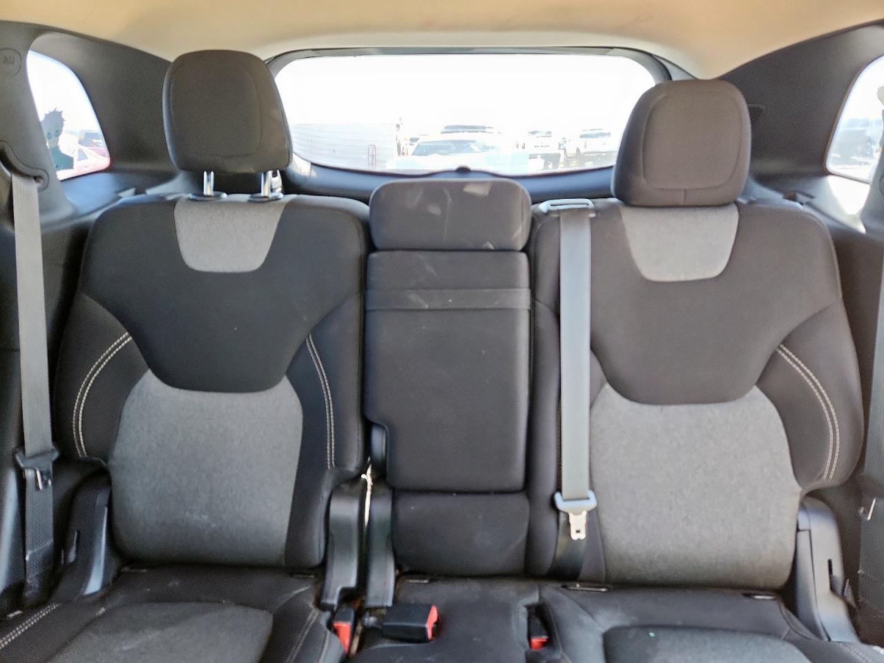 2015 Jeep Cherokee Sport VIN: 1C4PJLABXFW660582 Lot: 92185975