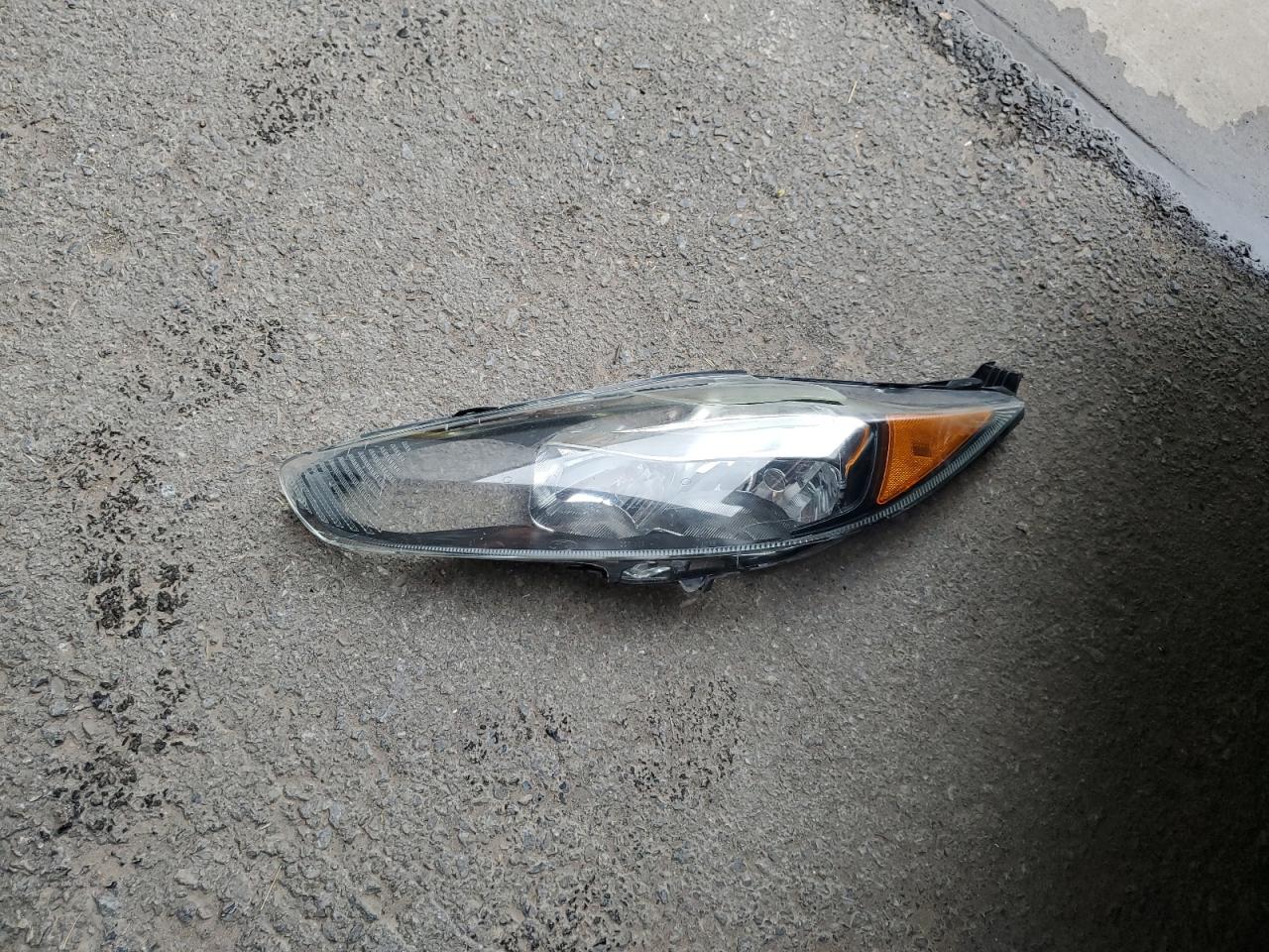 2018 Ford Fiesta Se VIN: 3FADP4BJ0JM143240 Lot: 90058885