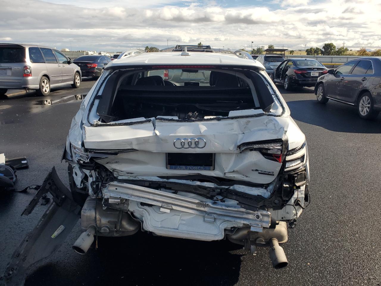 2018 Audi A4 Allroad Premium Plus VIN: WA18NAF44JA006037 Lot: 90276195