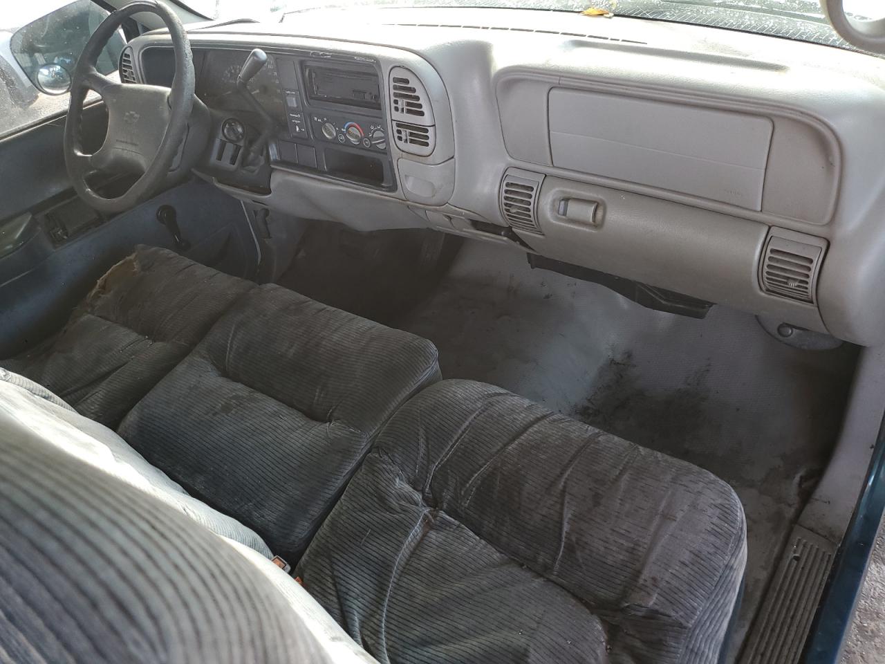 1997 Chevrolet Gmt-400 C1500 VIN: 1GCEC14W3VZ240468 Lot: 92866035