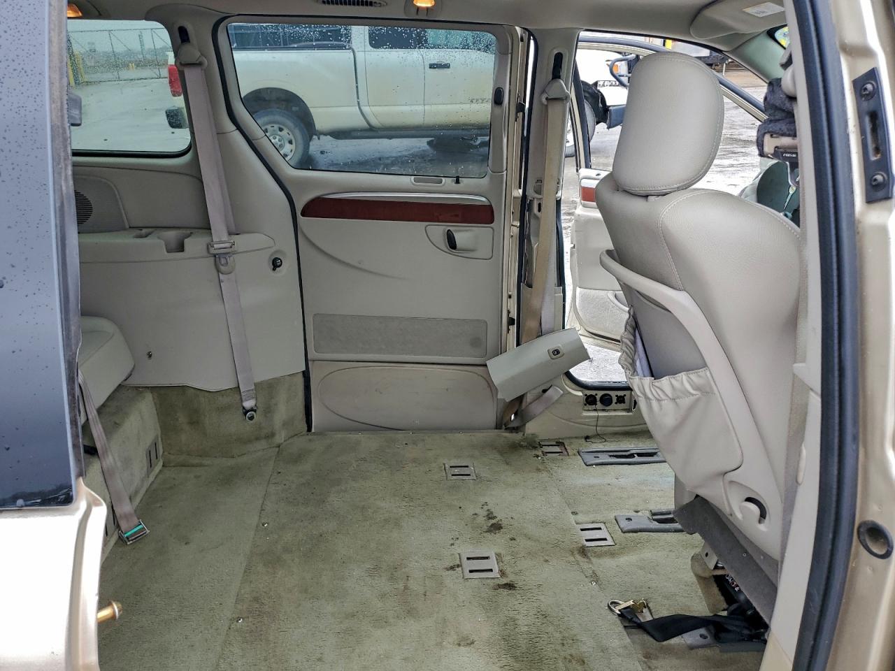 2006 Chrysler Town & Country Limited VIN: 2A4GP64L26R617085 Lot: 94165745