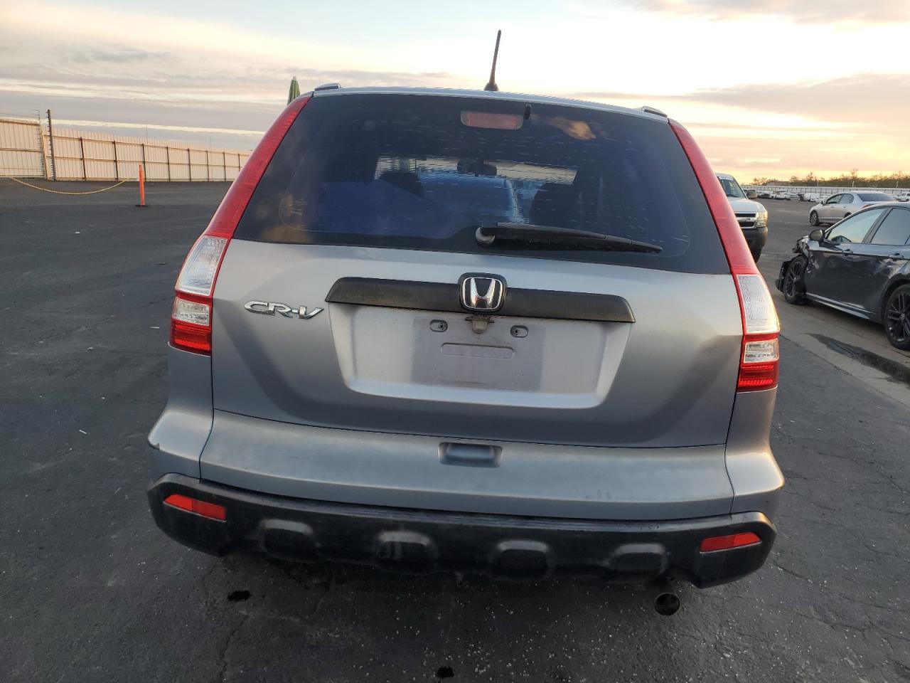 2008 Honda Cr-V Lx VIN: JHLRE38368C000560 Lot: 93646525