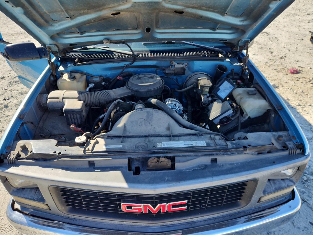 1995 GMC Sierra C1500 VIN: 1GTEC14Z2SZ545675 Lot: 92841365