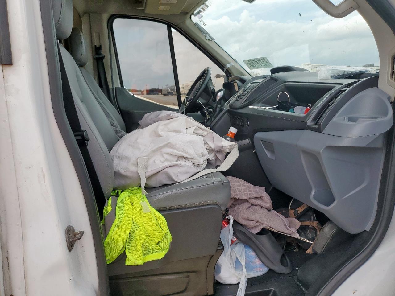 2015 Ford Transit T-350 Hd VIN: 1FDBF6PMXFKA95758 Lot: 93219755