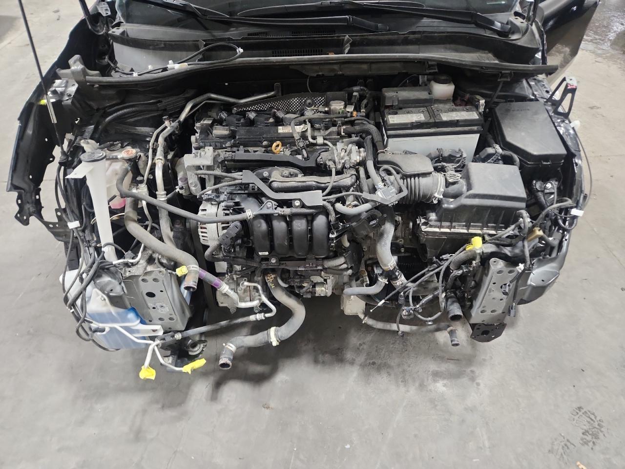 2022 Toyota Corolla Cross Xle VIN: 7MUDAABG6NV034372 Lot: 92667945