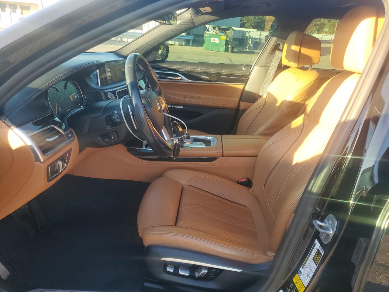 Фото: WBA7F2C56HG422385