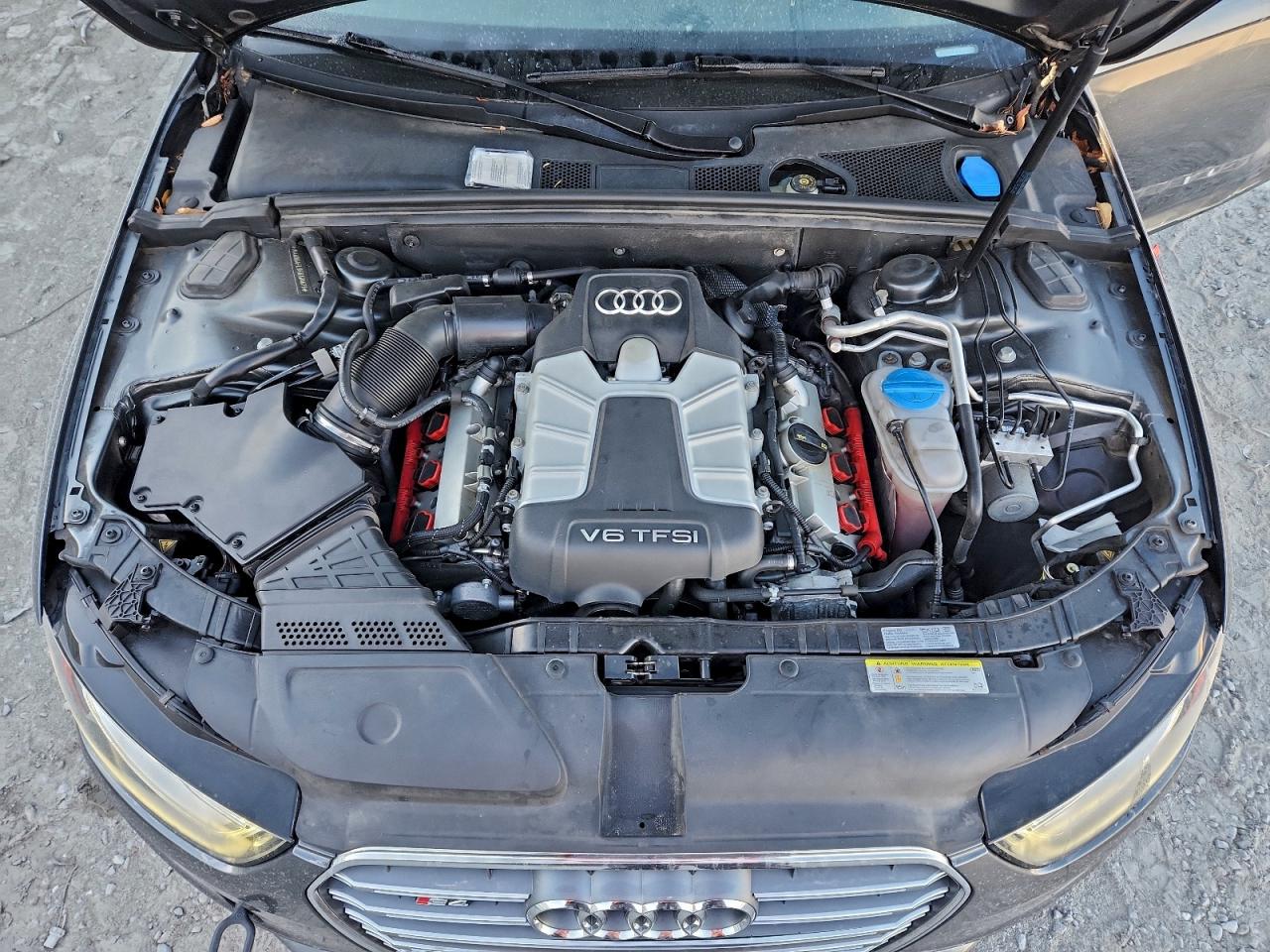 2015 Audi S4 Premium Plus VIN: WAUDGAFL9FA124675 Lot: 92717335