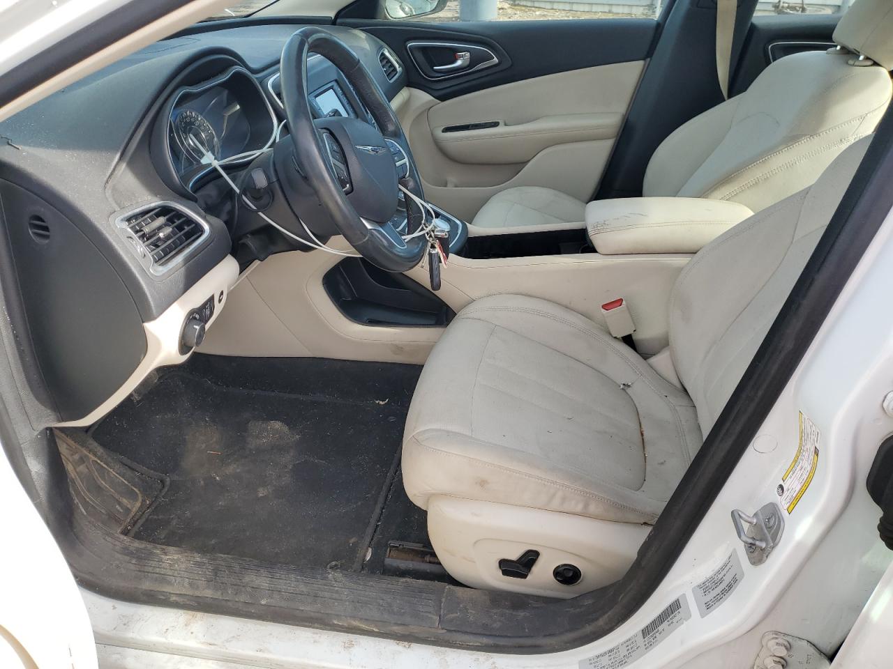 2015 Chrysler 200 Limited VIN: 1C3CCCAB3FN534860 Lot: 92858755